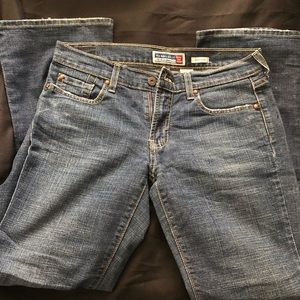 EUC Old Navy Boot Cut Jeans. Size 6S